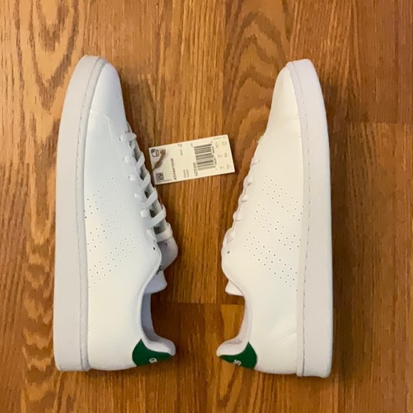 Men’s Adidas Advantage Sneakers - Picture 2 of 4